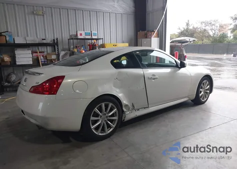 2011 Infiniti G37 Journey z USA, uszkodzony, nr VIN JN1CV6EK2BM210951
